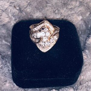 Vintage 14K Gold Diamond Cluster Ring